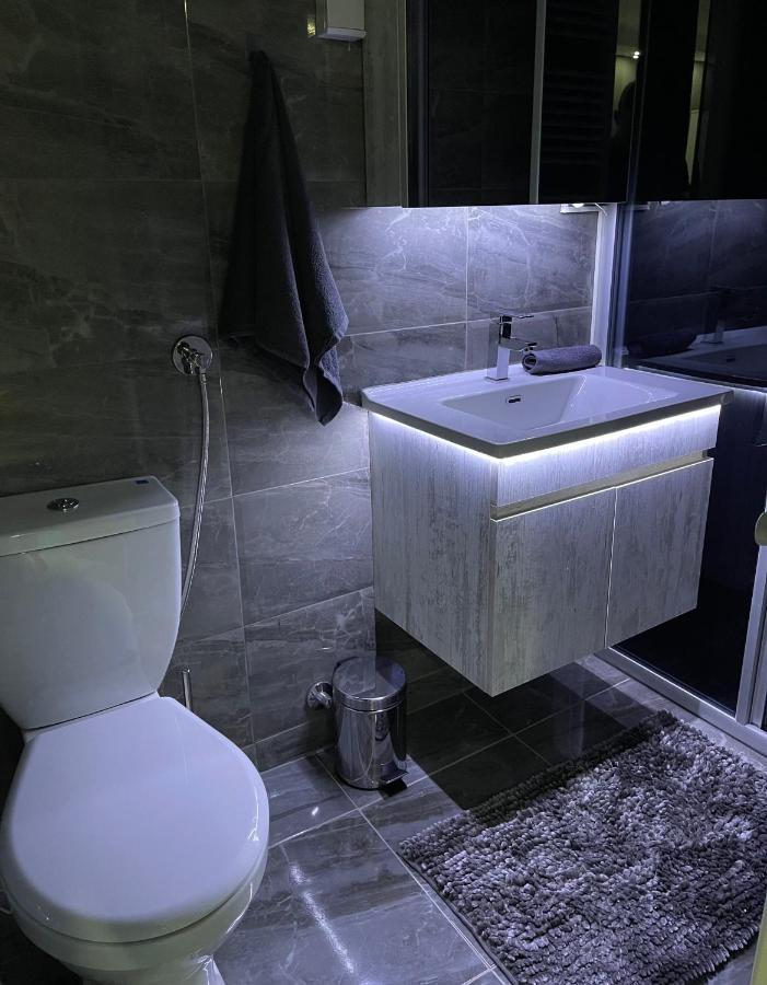 Beta House Apartments ซาเยชาร์ ภายนอก รูปภาพ