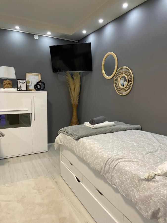 Beta House Apartments ซาเยชาร์ ภายนอก รูปภาพ