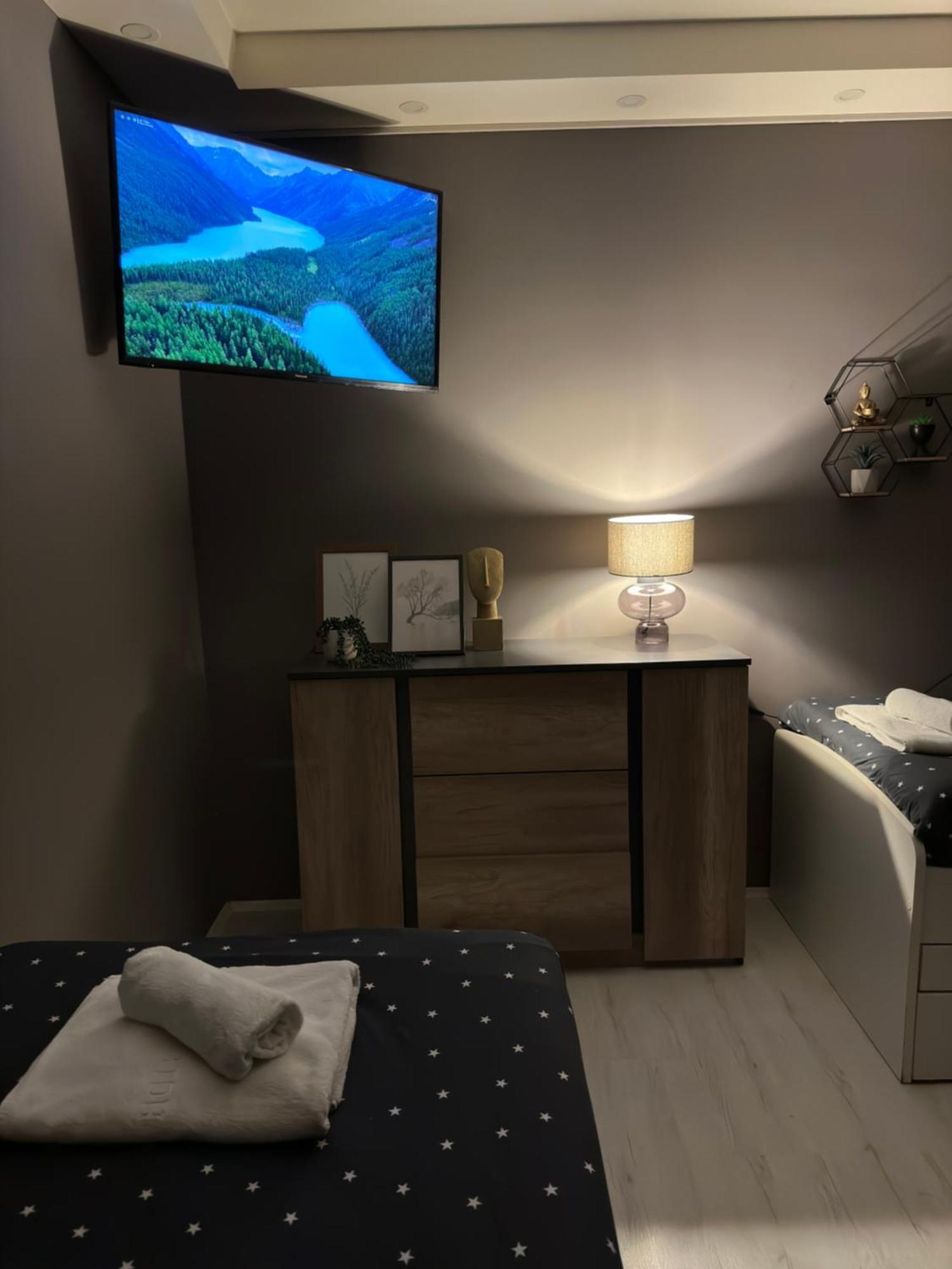 Beta House Apartments ซาเยชาร์ ภายนอก รูปภาพ